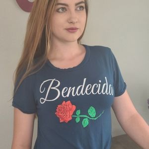 Bendecida (Blessed) T-shirt